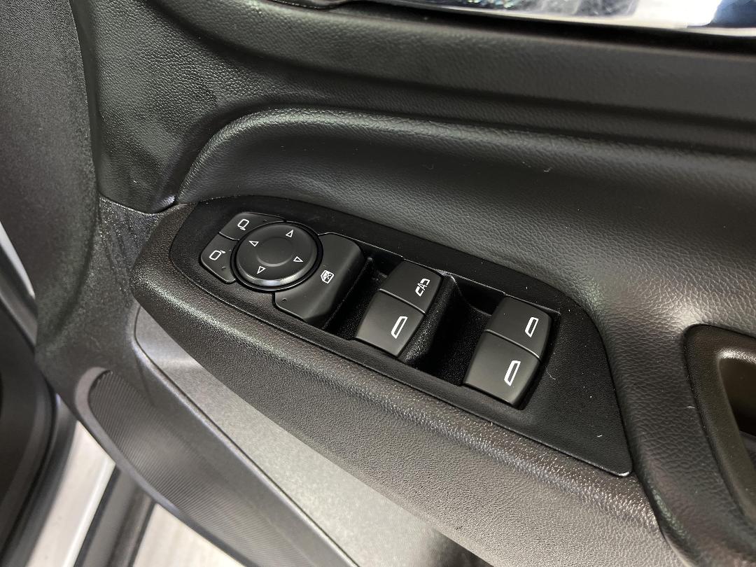 Photo '23' of Holden Equinox