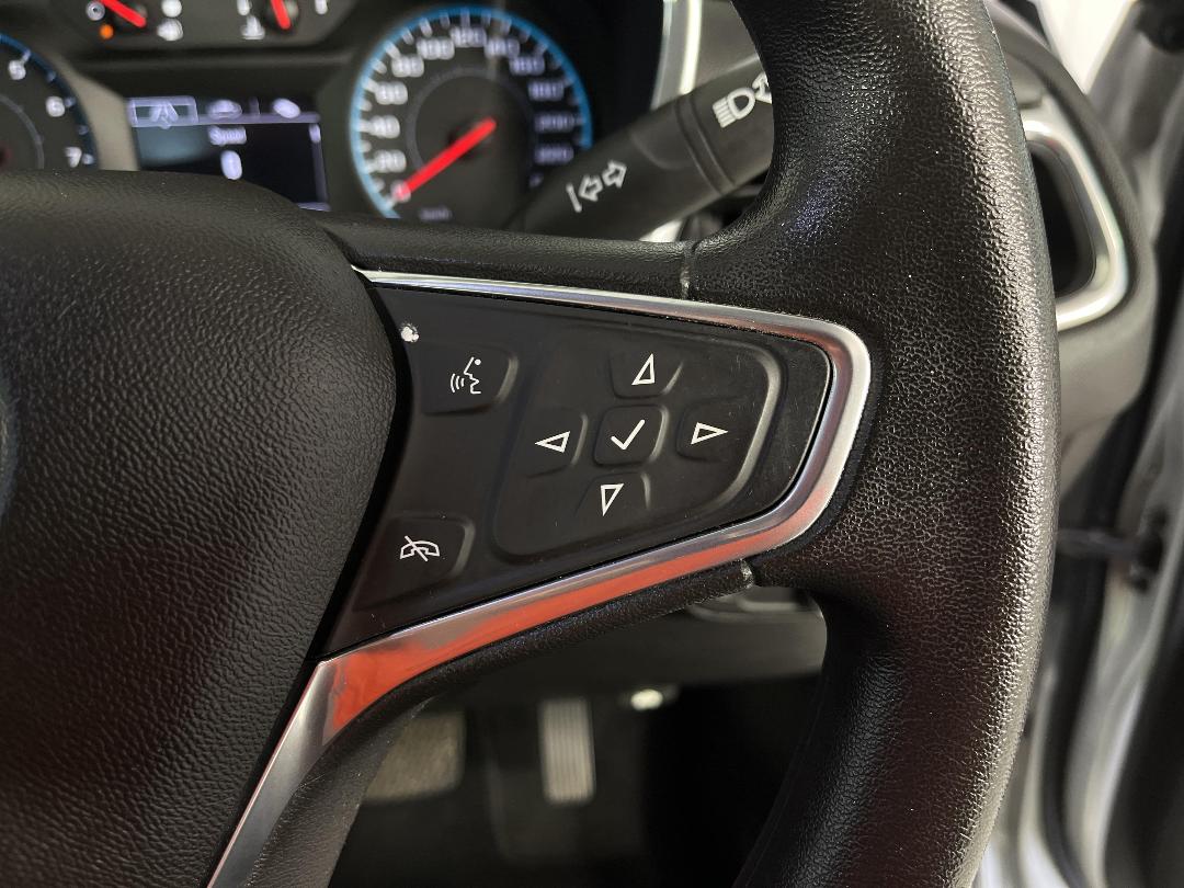 Photo '26' of Holden Equinox