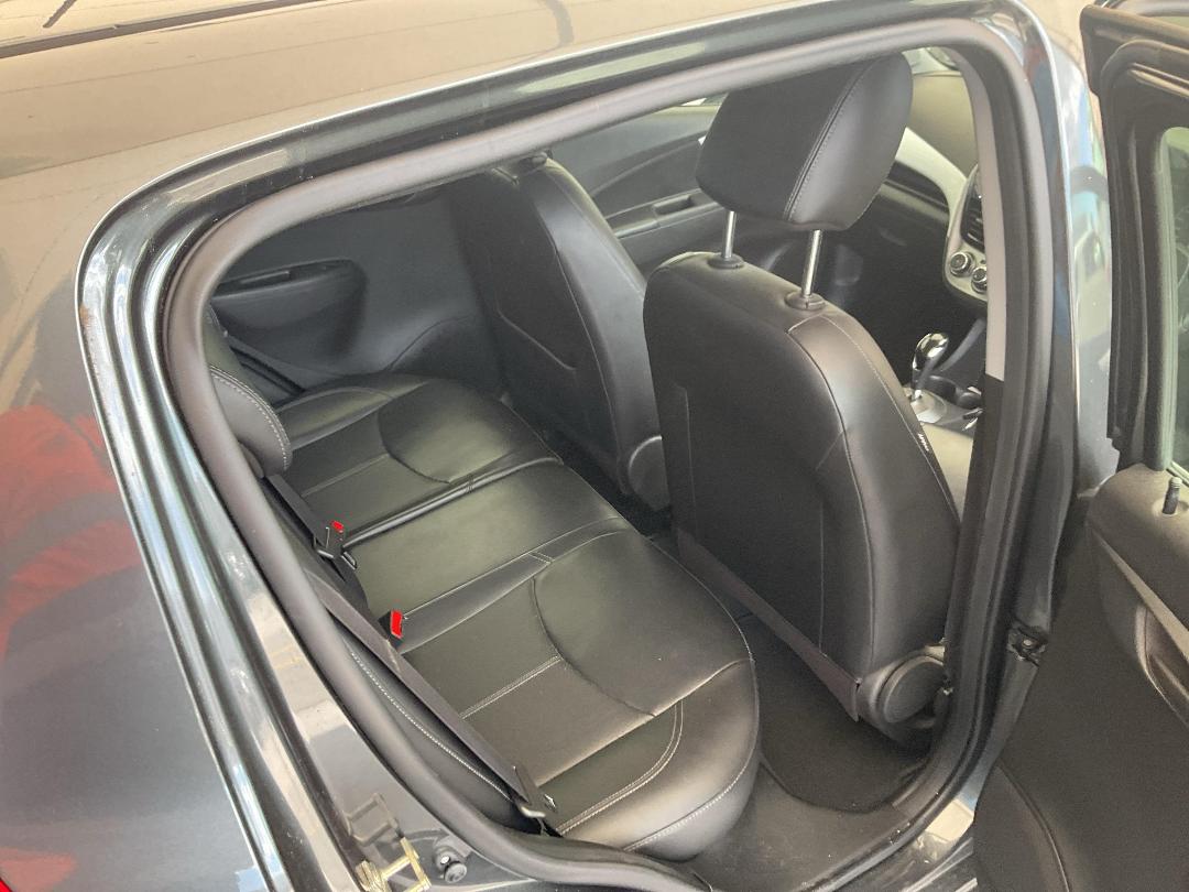 Photo '21' of Holden Spark LT