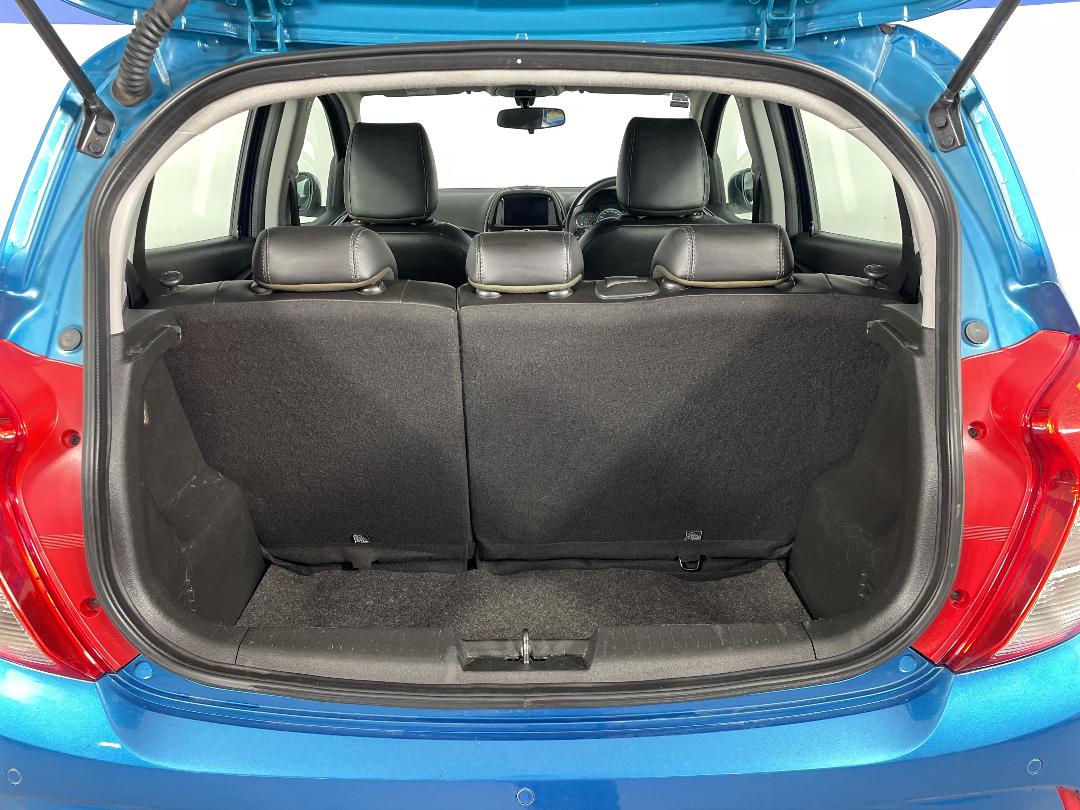 Photo '14' of Holden Spark