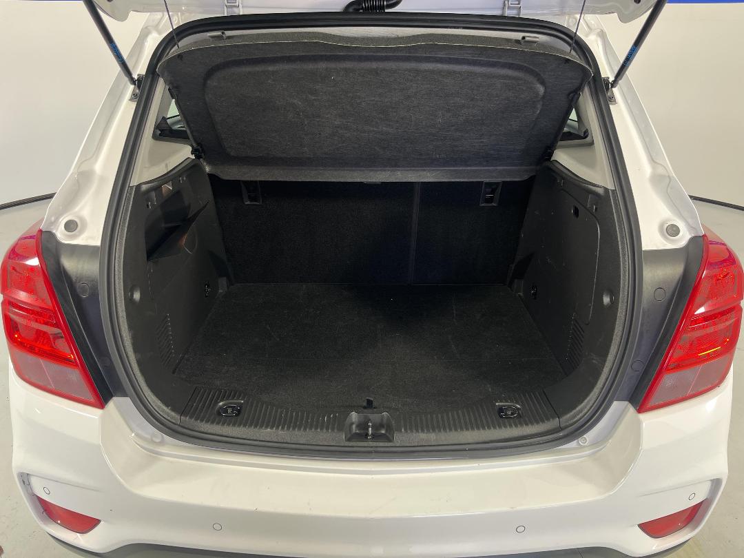 Photo '14' of Holden Trax