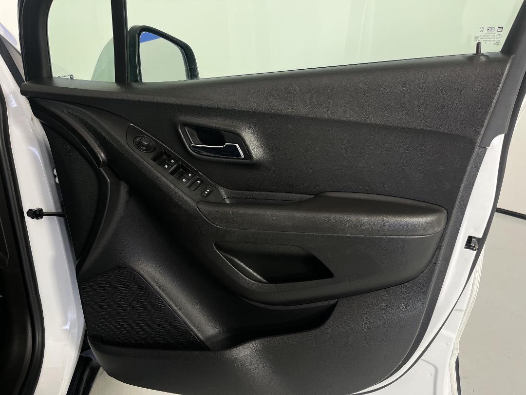 Photo '15' of Holden Trax