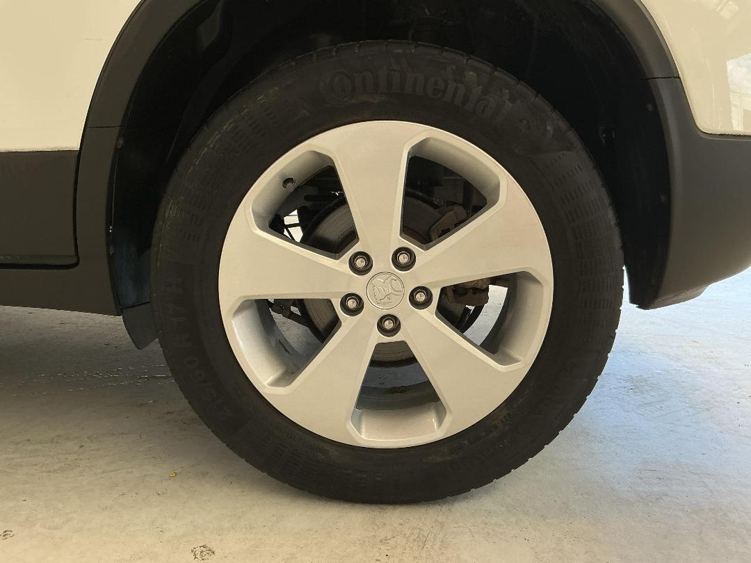 Photo '11' of Holden Trax