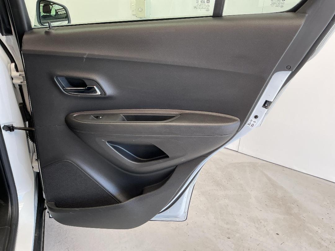 Photo '19' of Holden Trax