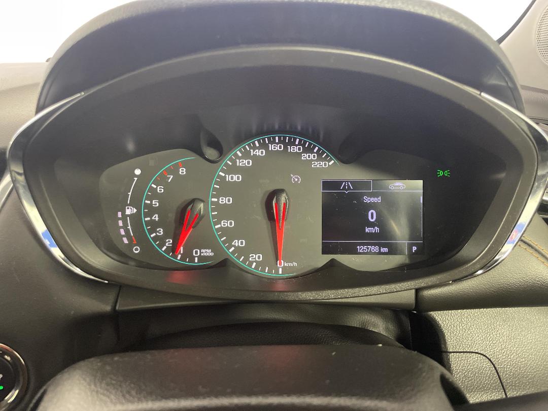 Photo '21' of Holden Trax Photo '21' of Holden Trax