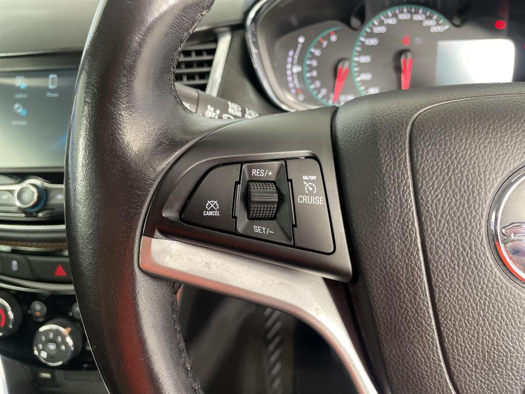 Photo '23' of Holden Trax Photo '23' of Holden Trax