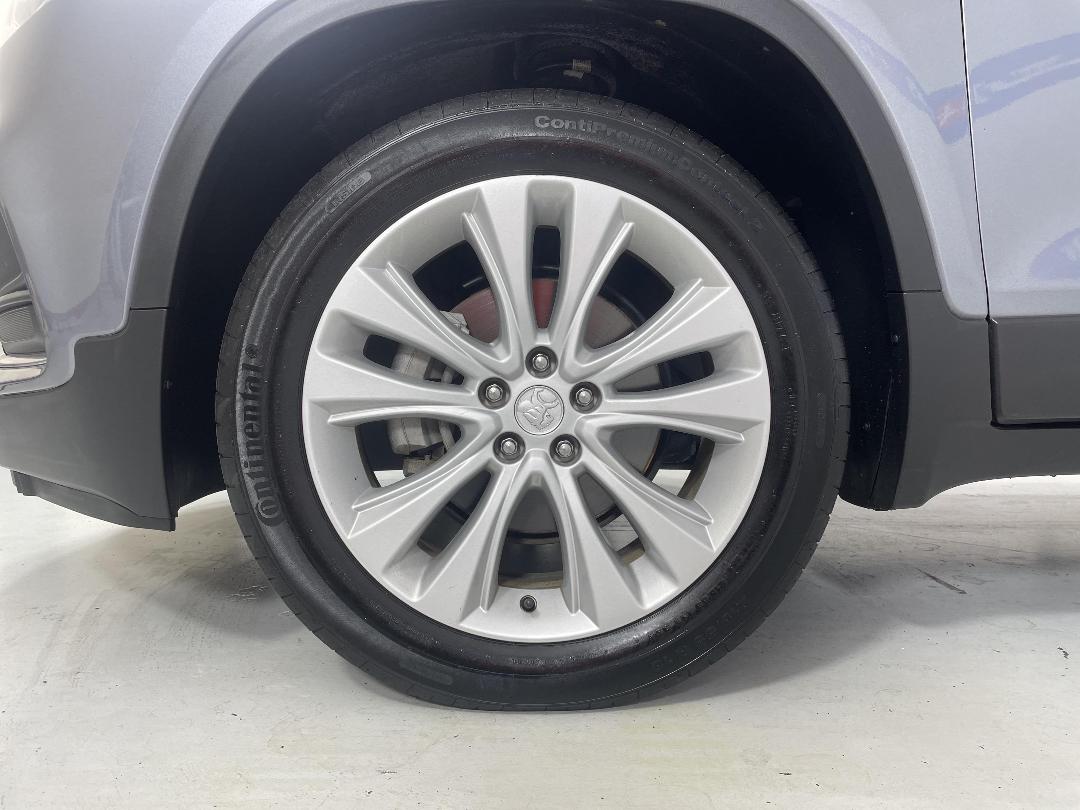 Photo '10' of Holden Trax Photo '10' of Holden Trax