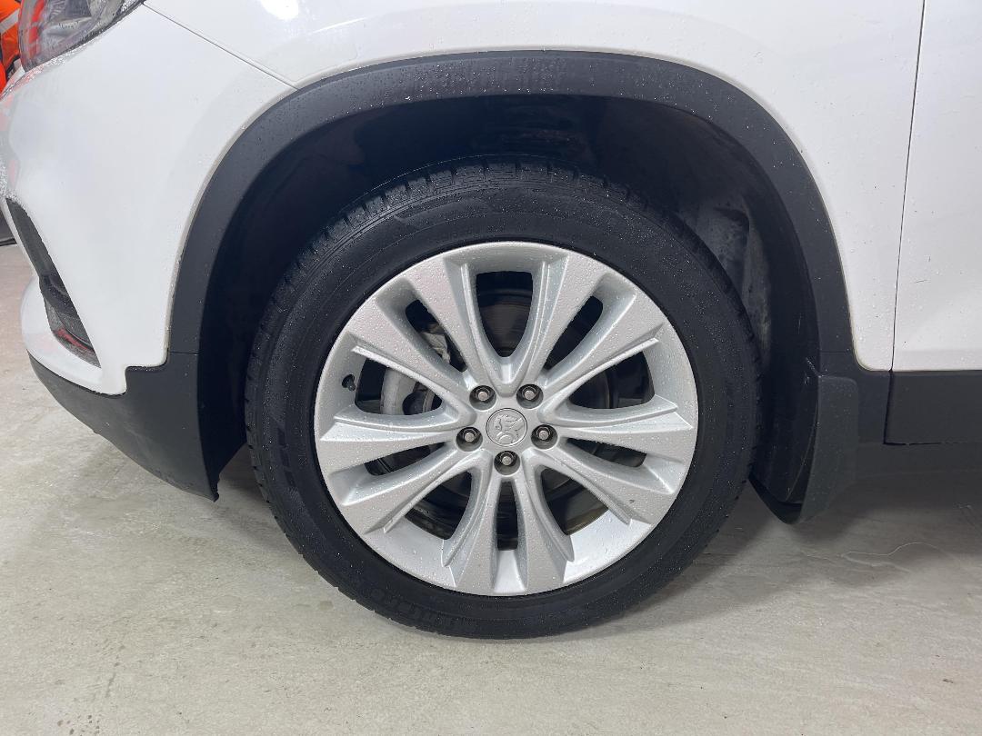 Photo '10' of Holden Trax