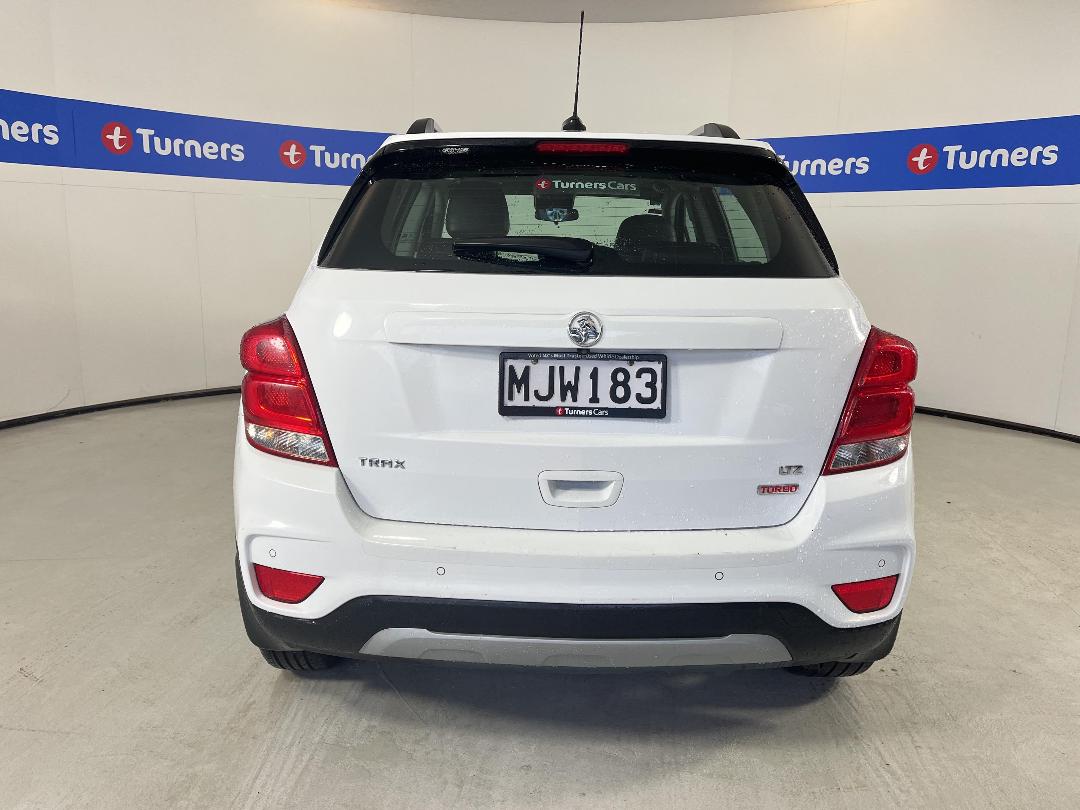 Photo '6' of Holden Trax