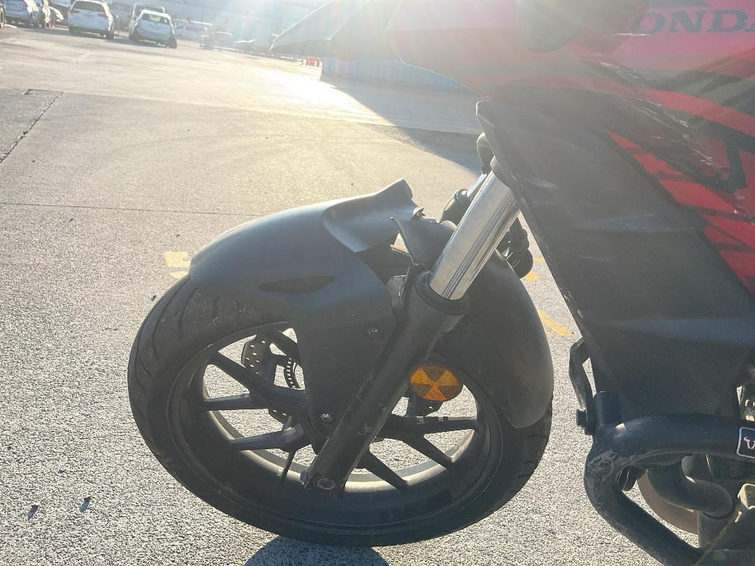 Photo '21' of Honda CB 500XA P