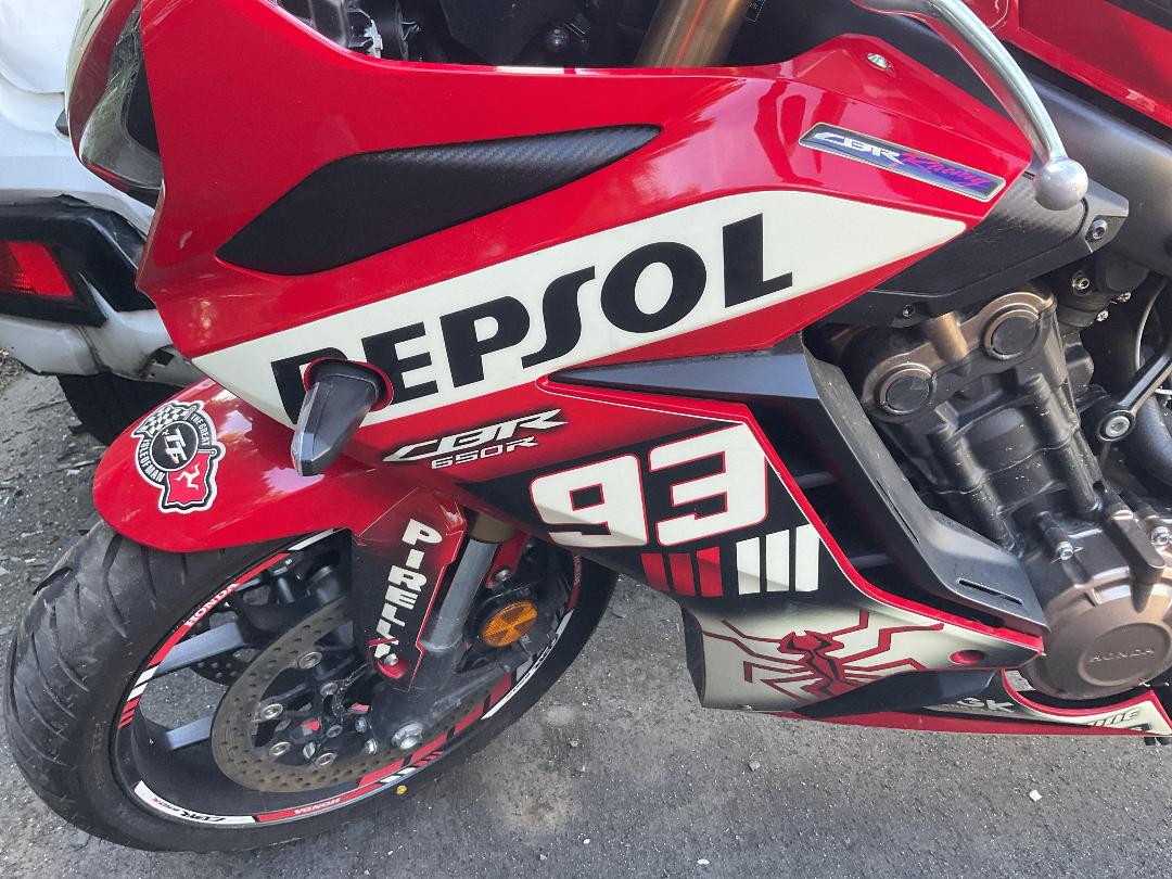 Photo '4' of Honda CBR 650 P