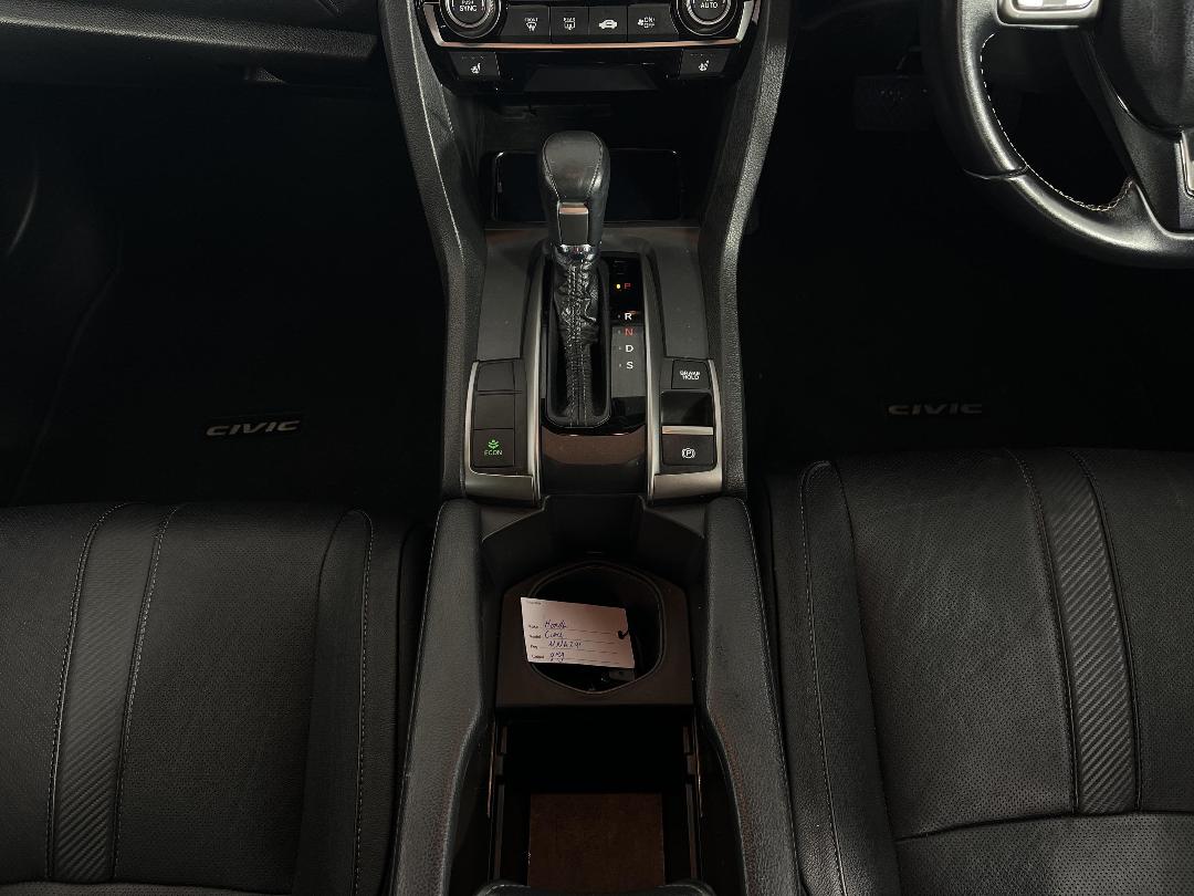 Photo '18' of Honda Civic Photo '18' of Honda Civic