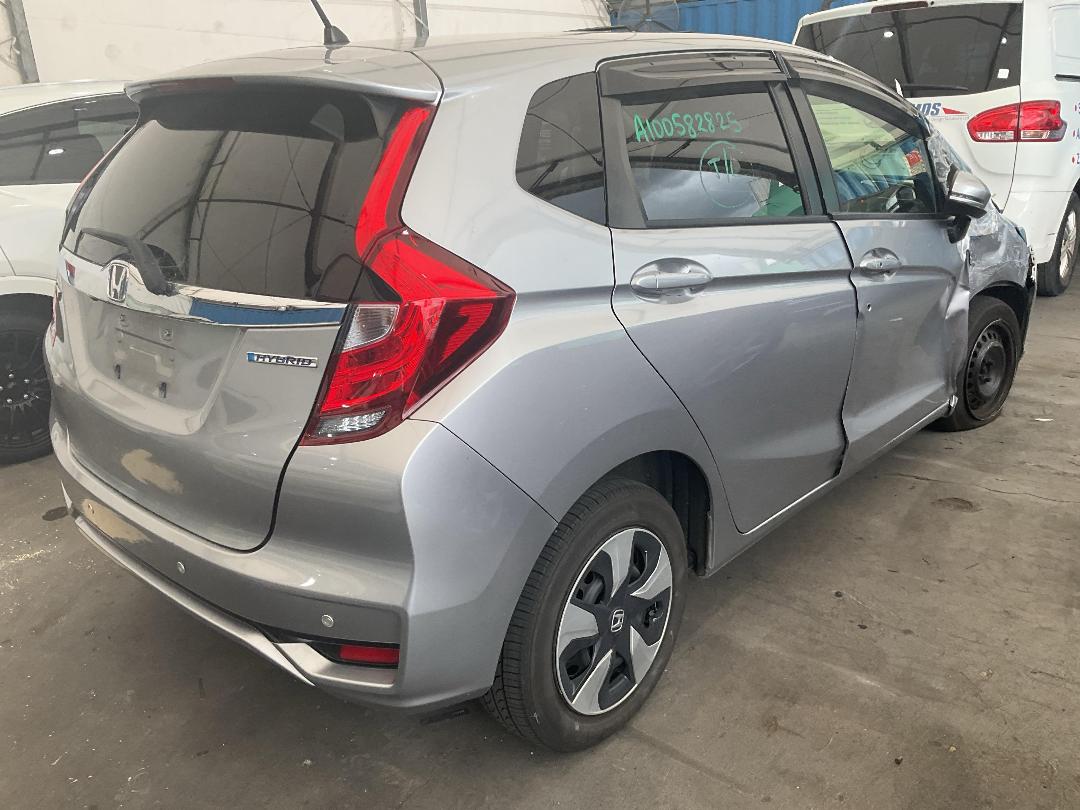 Photo '5' of Honda FIT Hybrid Photo '5' of Honda FIT Hybrid