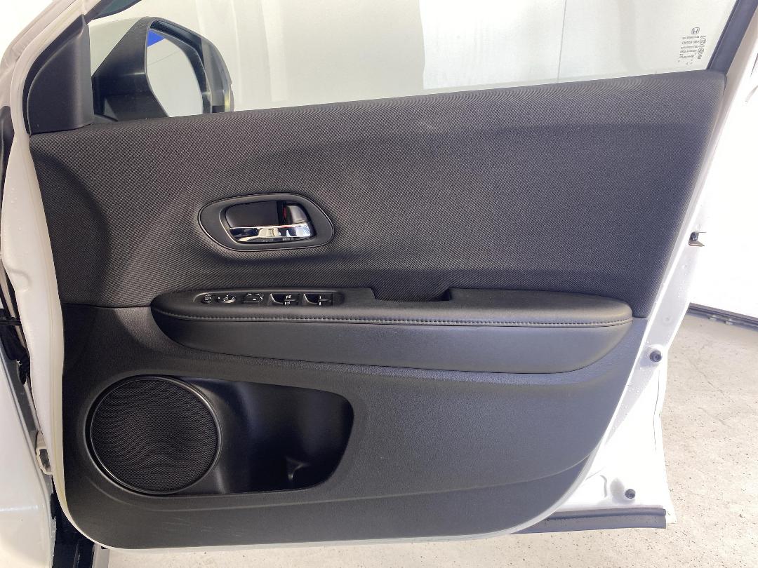 Photo '15' of Honda HR-V Photo '15' of Honda HR-V