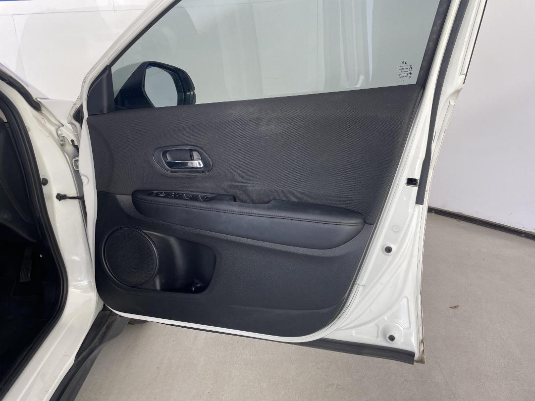 Photo '15' of Honda HR-V