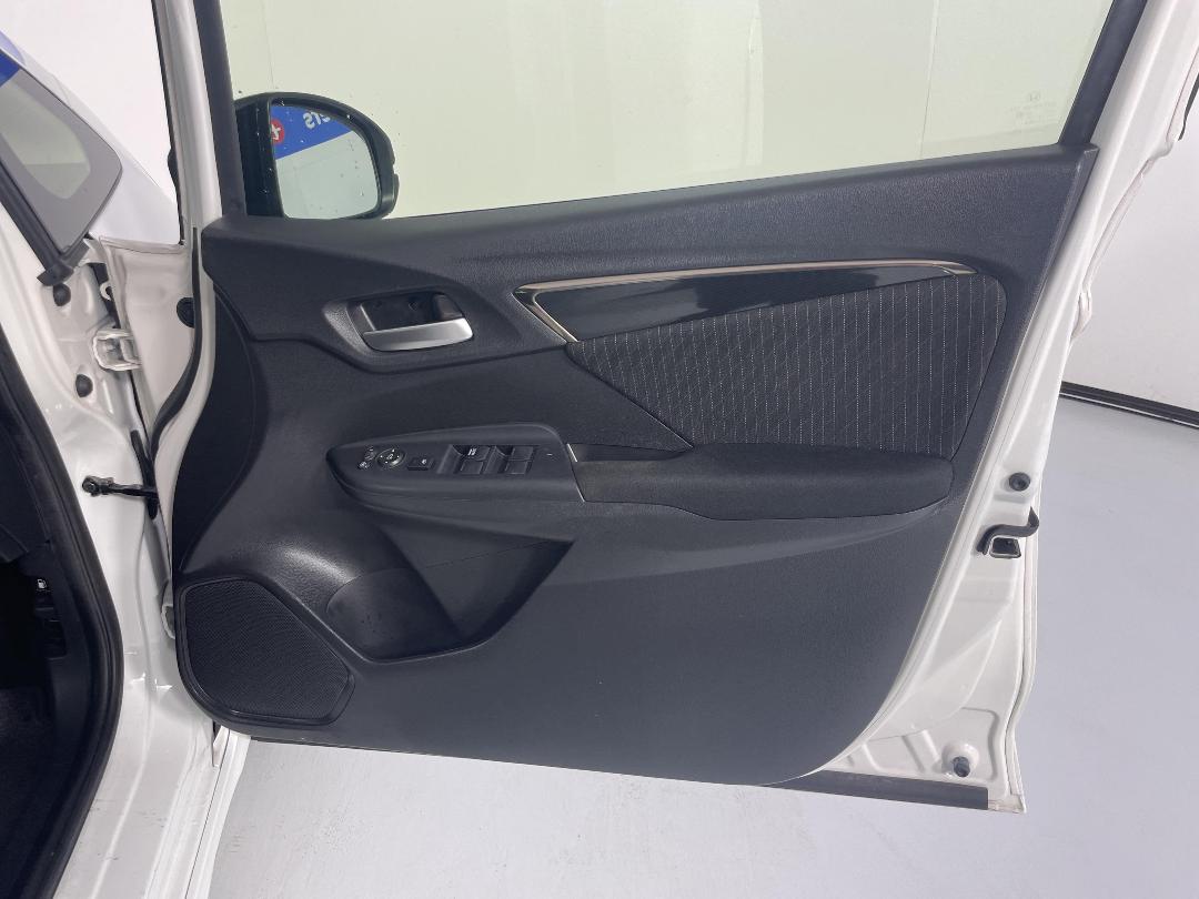 Photo '15' of Honda Jazz Photo '15' of Honda Jazz