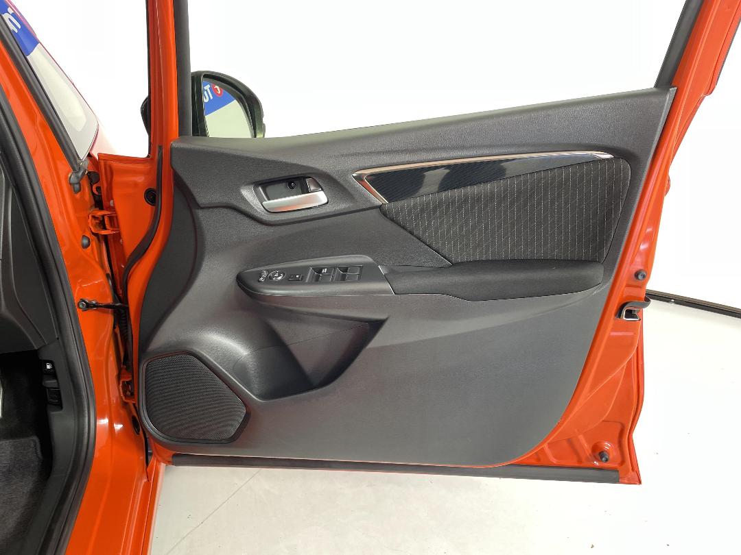 Photo '15' of Honda Jazz Photo '15' of Honda Jazz