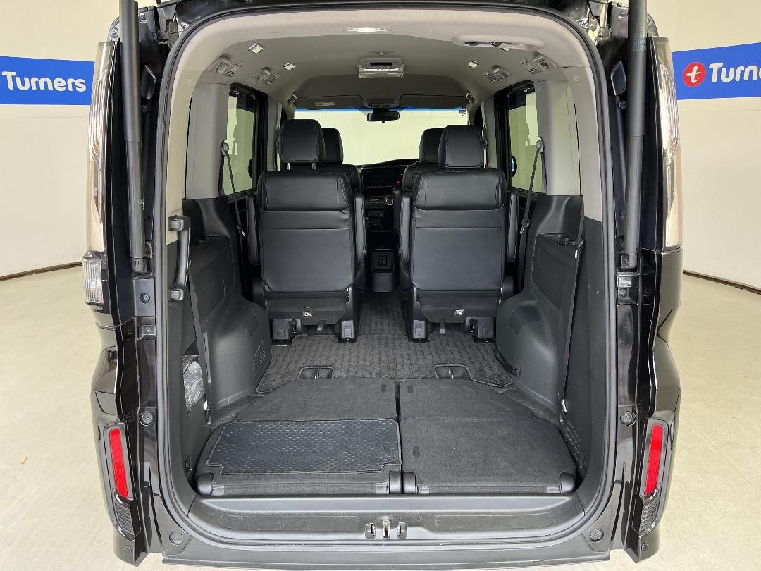 Photo '14' of Honda Stepwgn