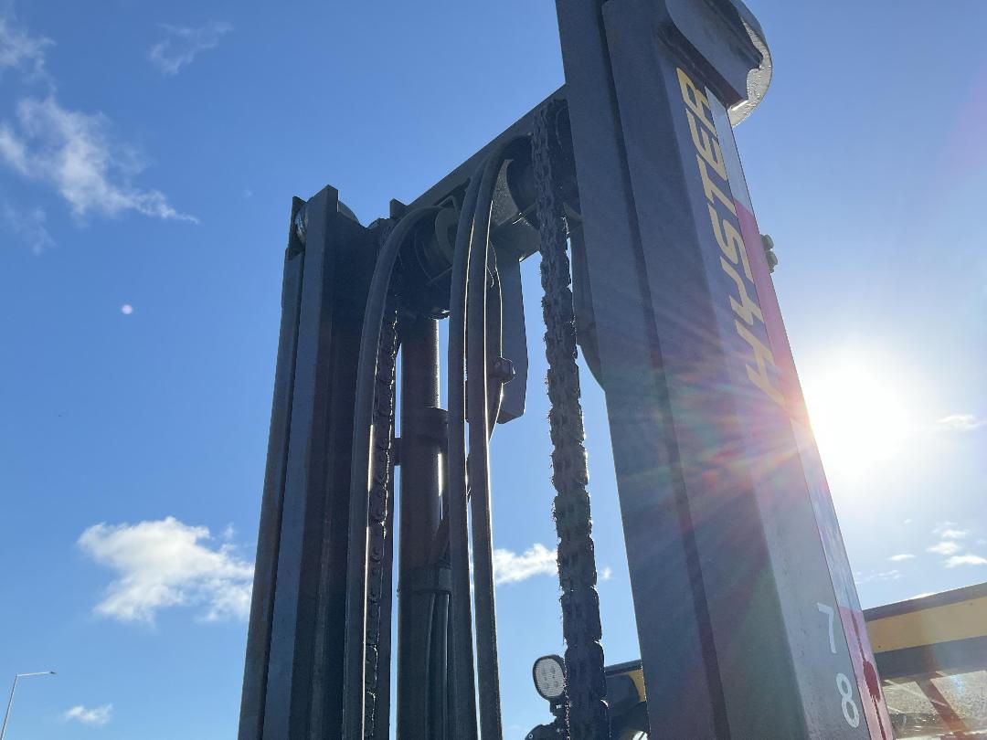 Photo '12' of Hyster H4.0FT Forklift