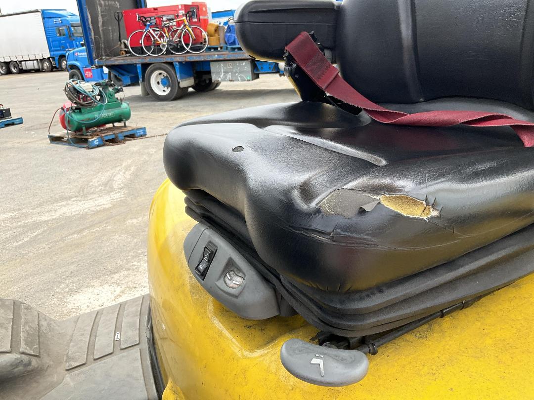 Photo '12' of Hyster H5.5 Forklift