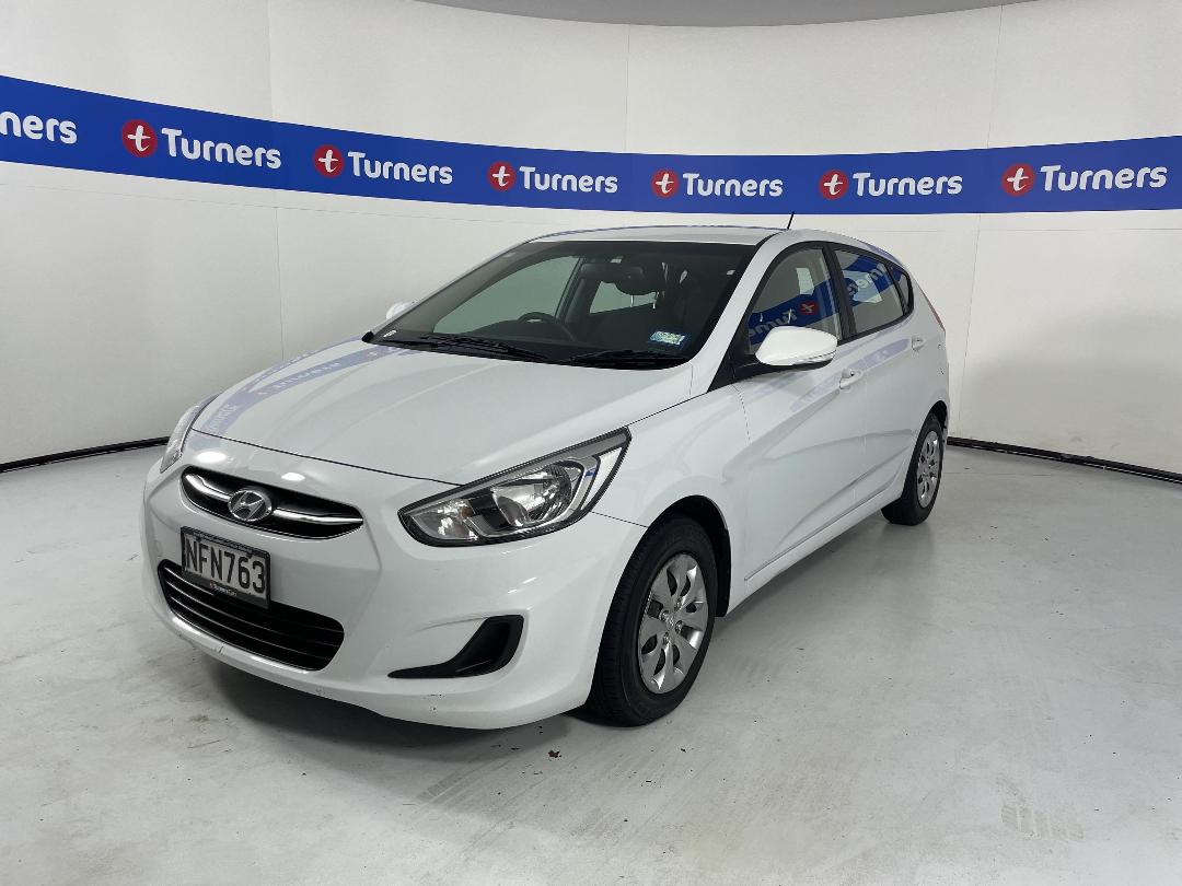 Photo '4' of Hyundai Accent