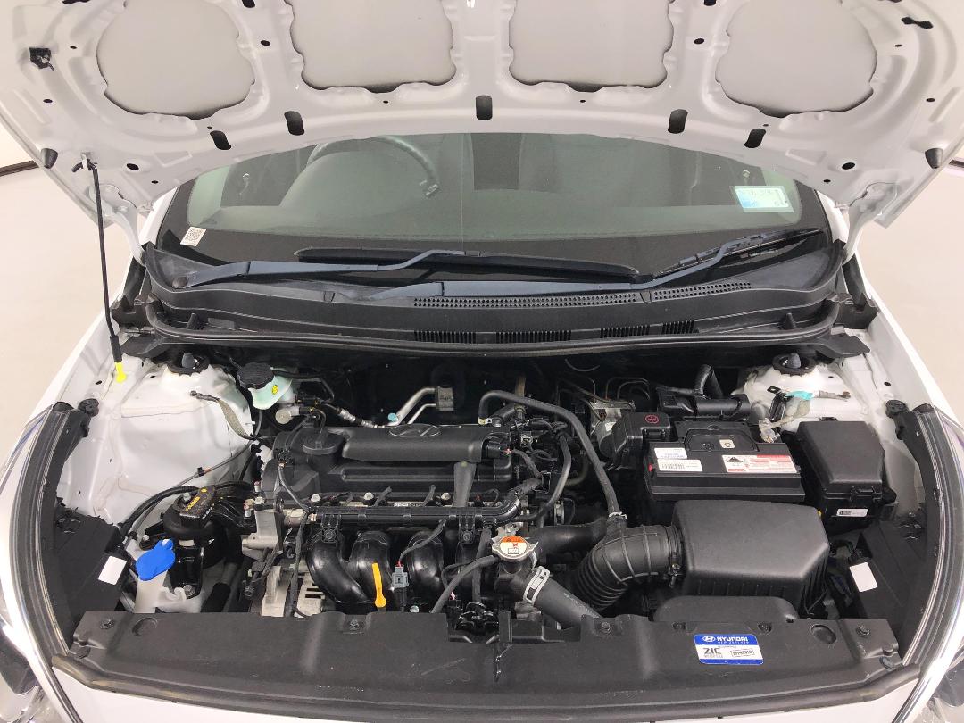 Photo '13' of Hyundai Accent Photo '13' of Hyundai Accent