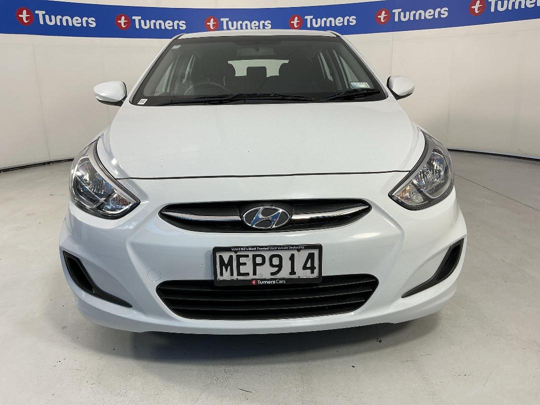 Photo '2' of Hyundai Accent