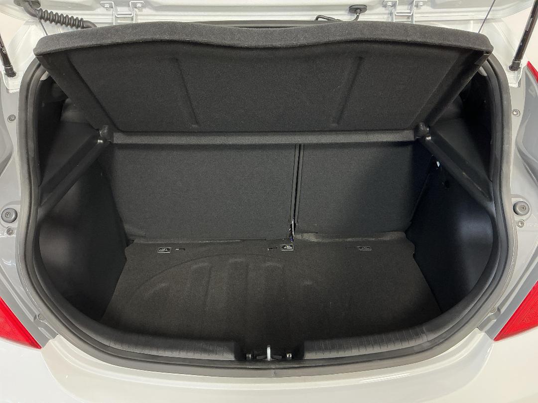 Photo '14' of Hyundai Accent