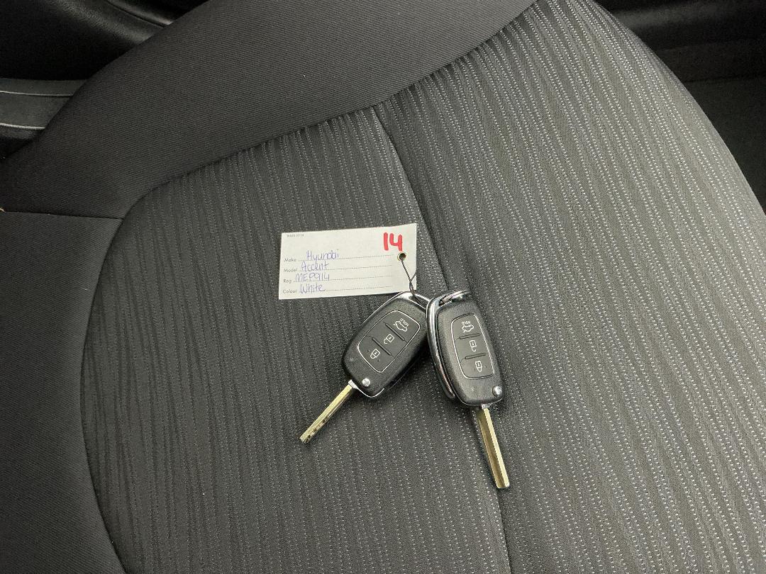 Photo '22' of Hyundai Accent