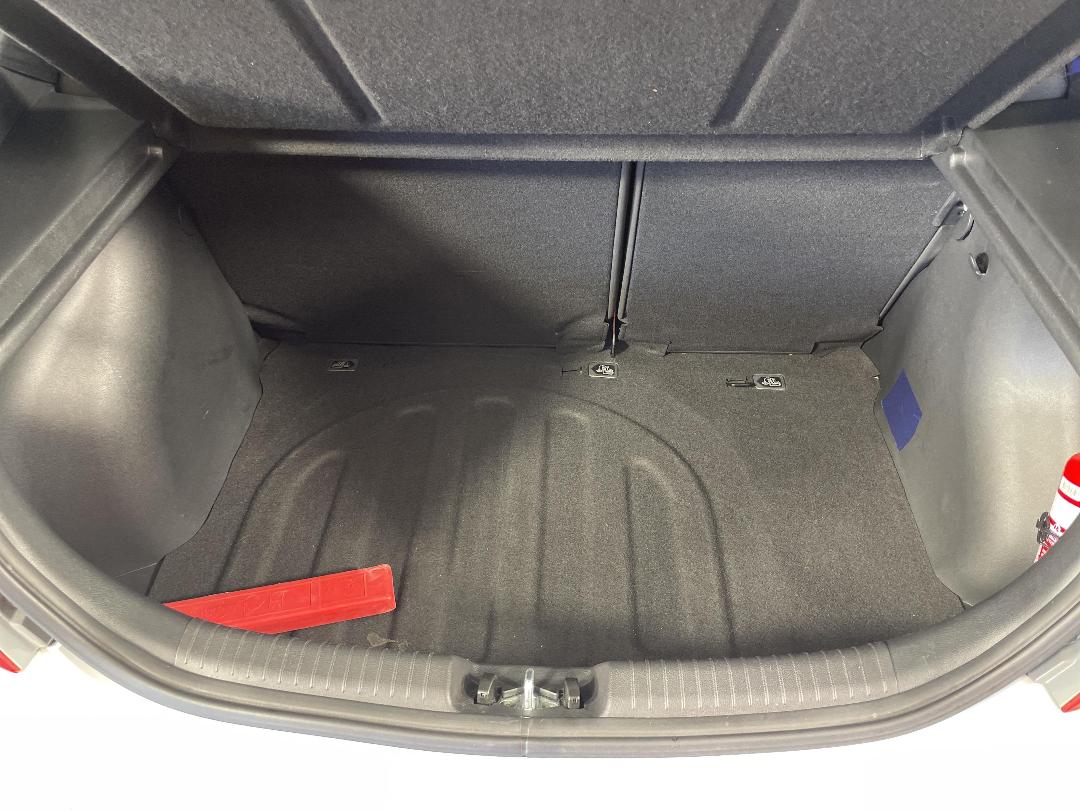 Photo '14' of Hyundai Accent