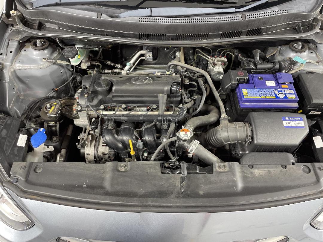 Photo '13' of Hyundai Accent Photo '13' of Hyundai Accent