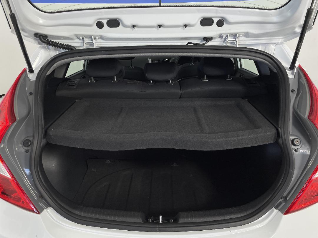 Photo '14' of Hyundai Accent