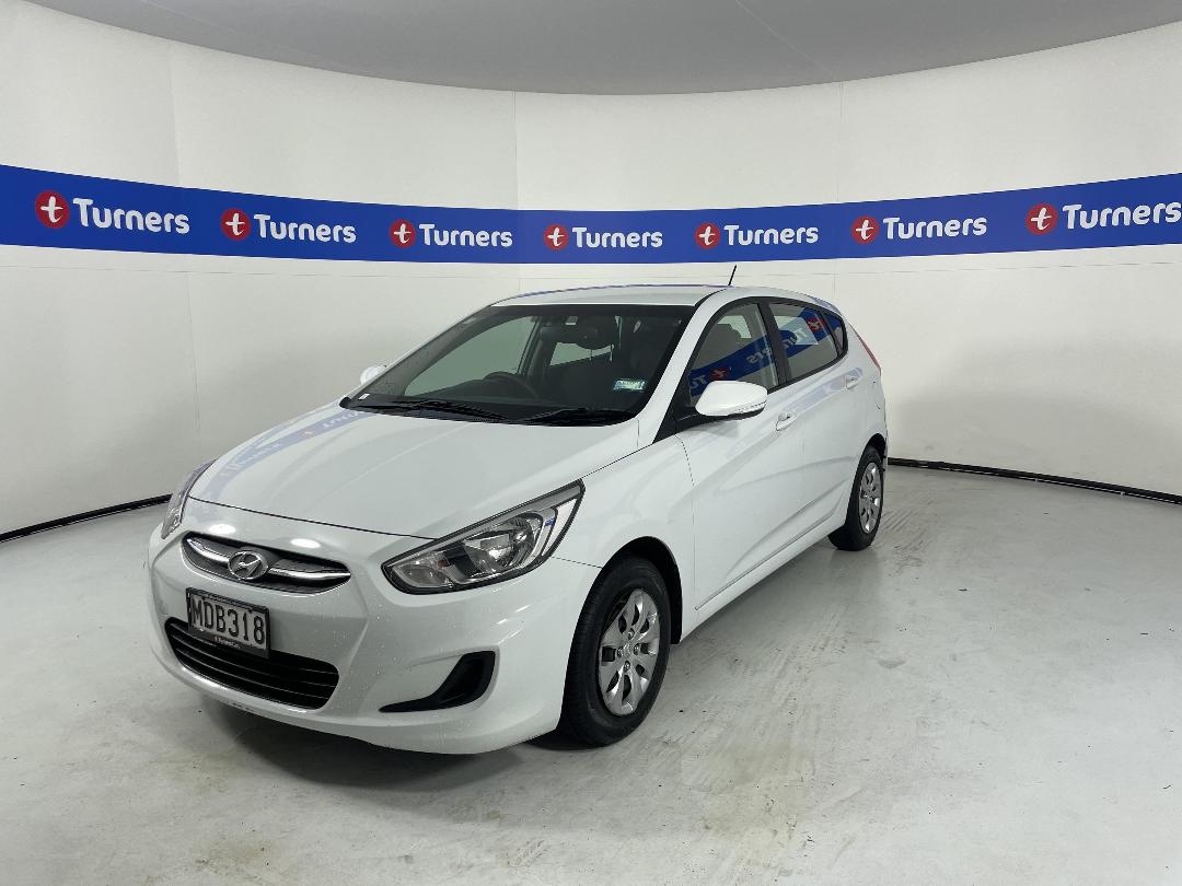 Photo '4' of Hyundai Accent