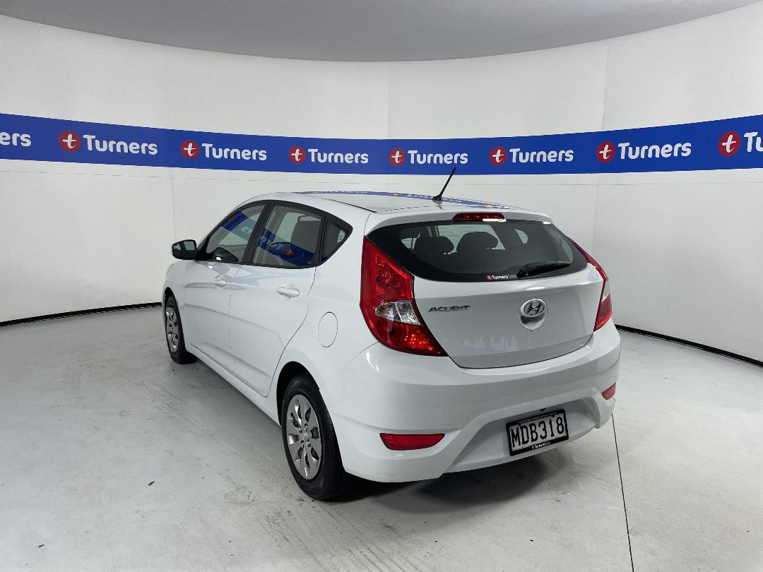 Photo '5' of Hyundai Accent