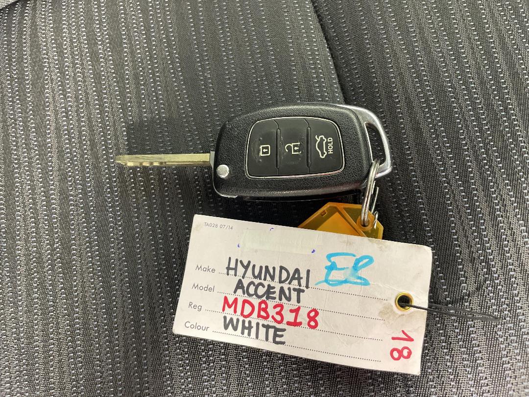 Photo '22' of Hyundai Accent