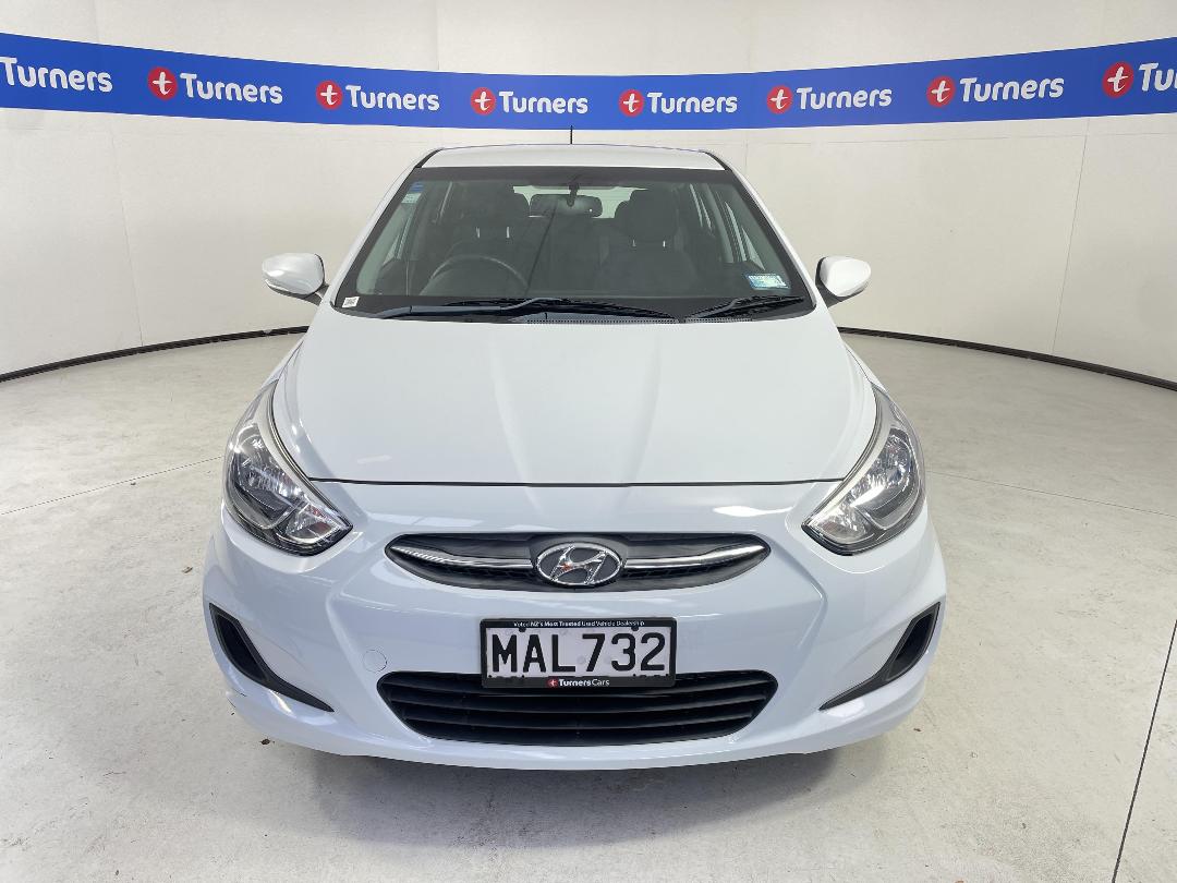 Photo '2' of Hyundai Accent