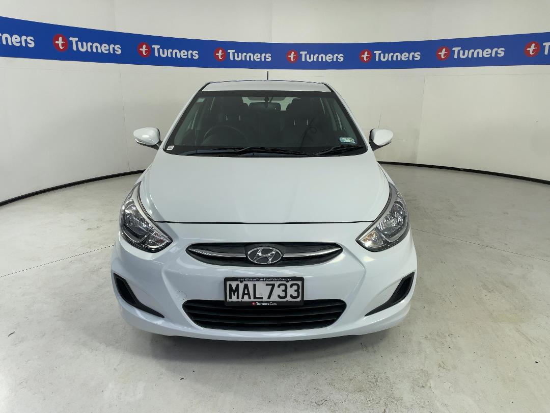 Photo '2' of Hyundai Accent