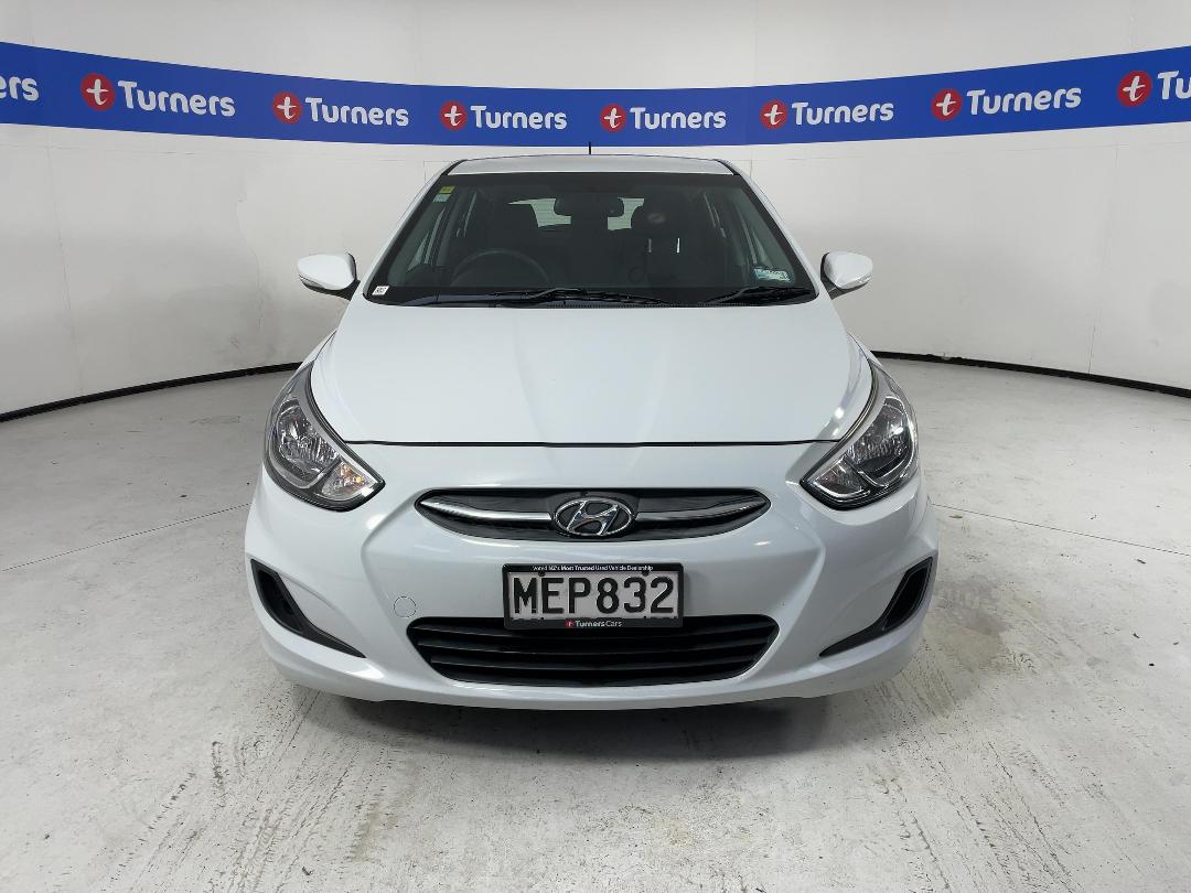 Photo '2' of Hyundai Accent