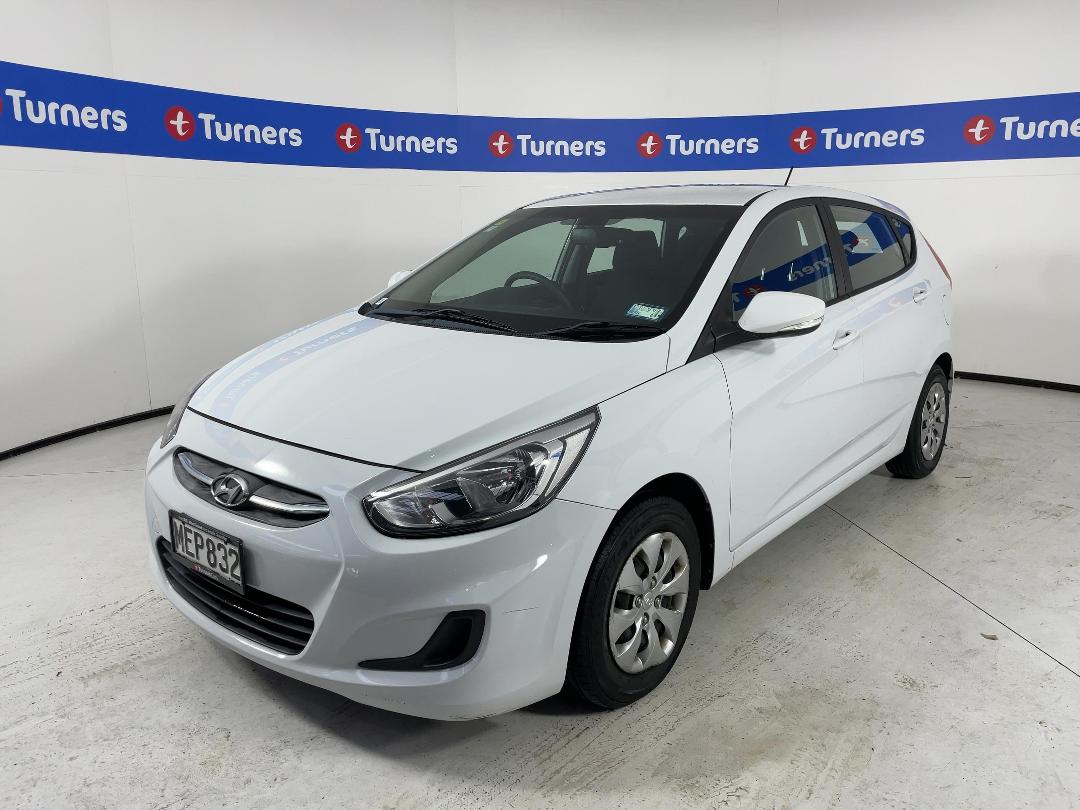 Photo '4' of Hyundai Accent