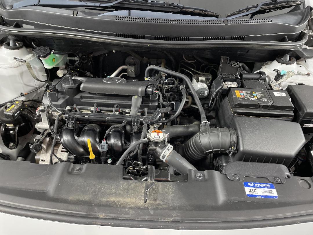 Photo '13' of Hyundai Accent Photo '13' of Hyundai Accent