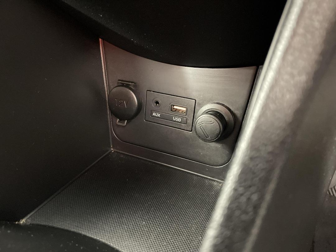 Photo '28' of Hyundai Accent Photo '28' of Hyundai Accent