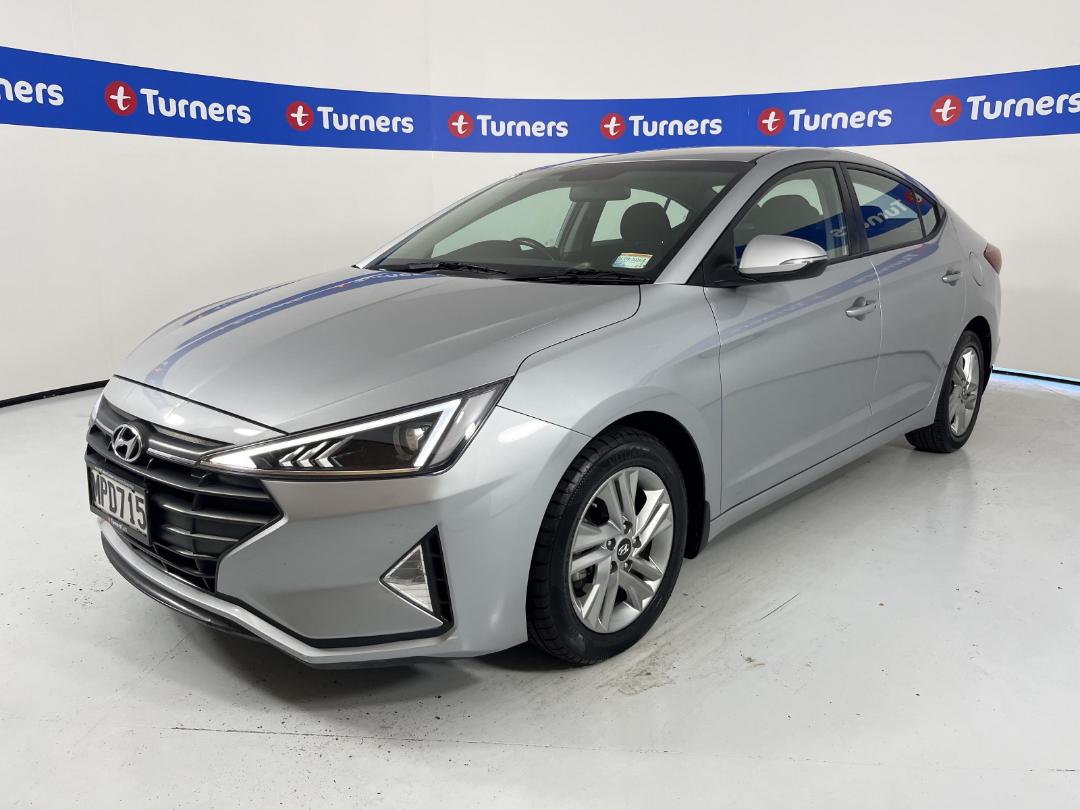 Photo '4' of Hyundai Elantra Photo '4' of Hyundai Elantra