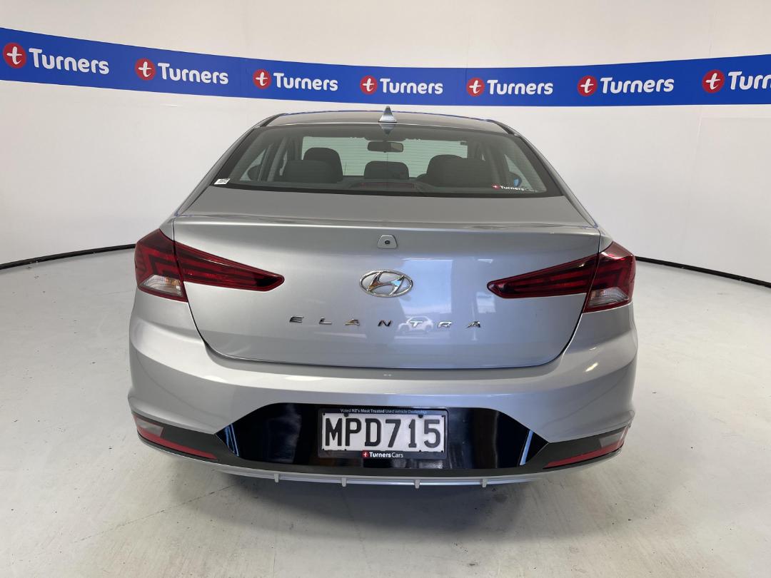 Photo '6' of Hyundai Elantra Photo '6' of Hyundai Elantra