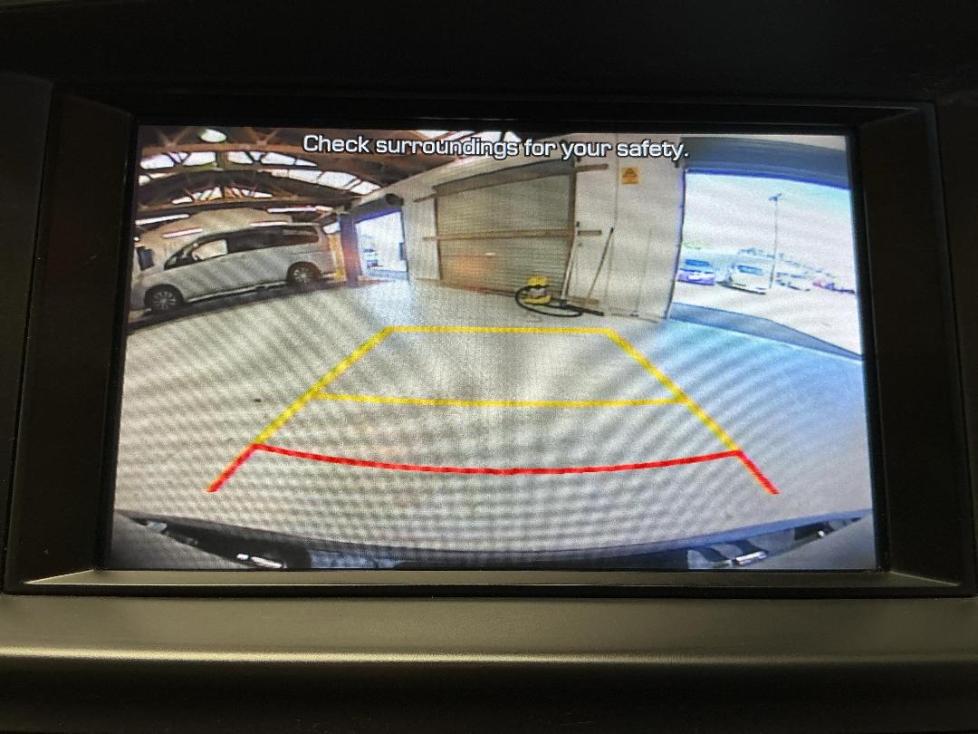 Photo '24' of Hyundai Elantra