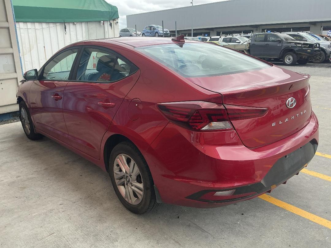 Photo '4' of Hyundai Elantra PE