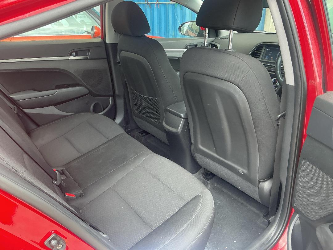 Photo '7' of Hyundai Elantra PE