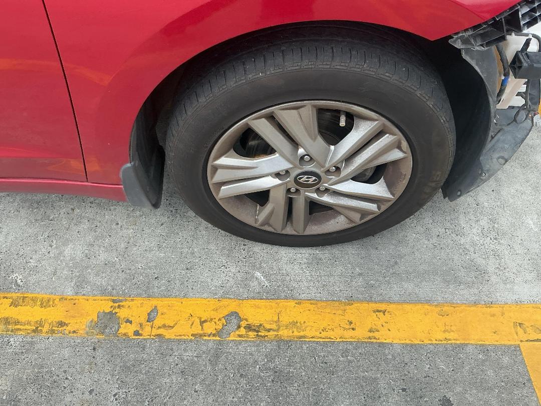 Photo '27' of Hyundai Elantra PE