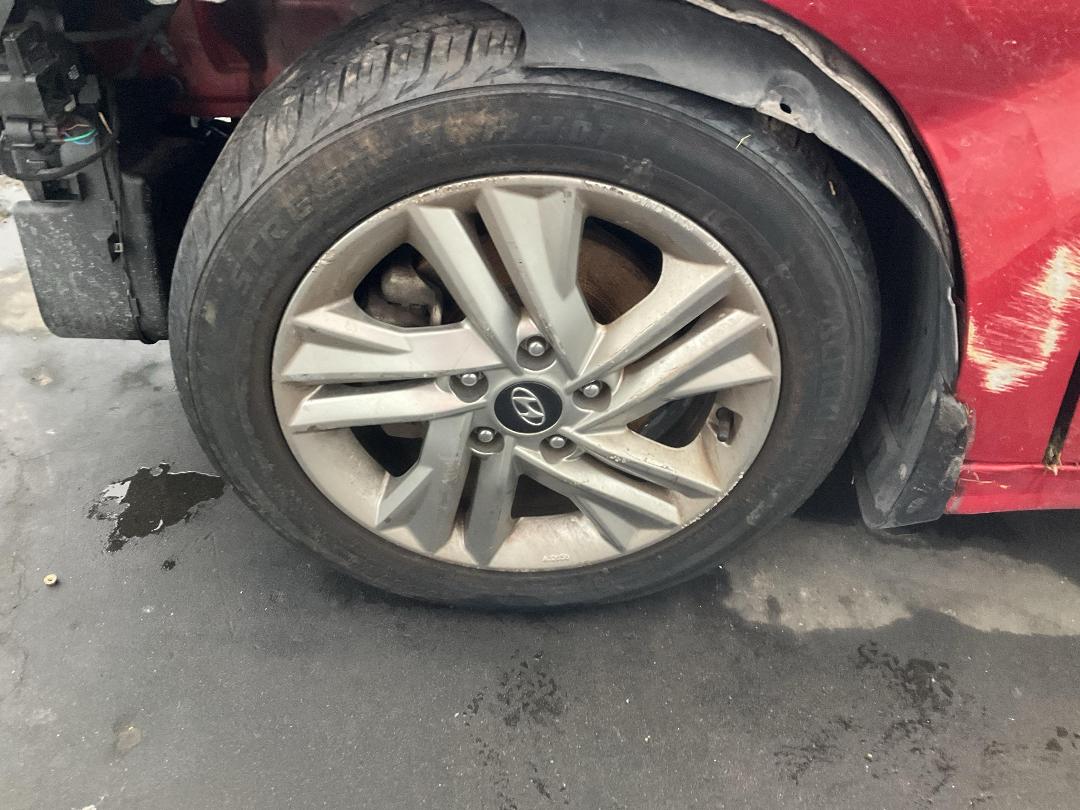 Photo '4' of Hyundai Elantra PE