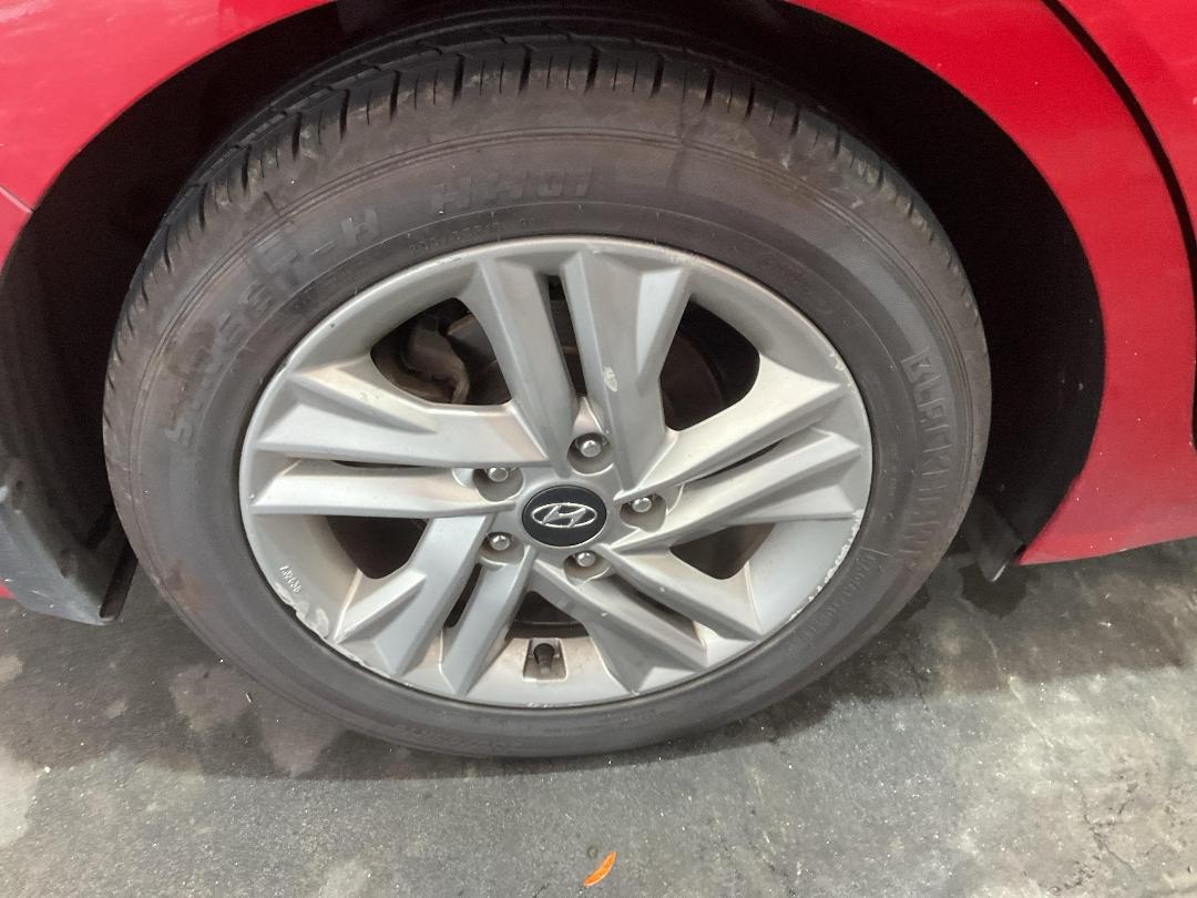 Photo '10' of Hyundai Elantra PE