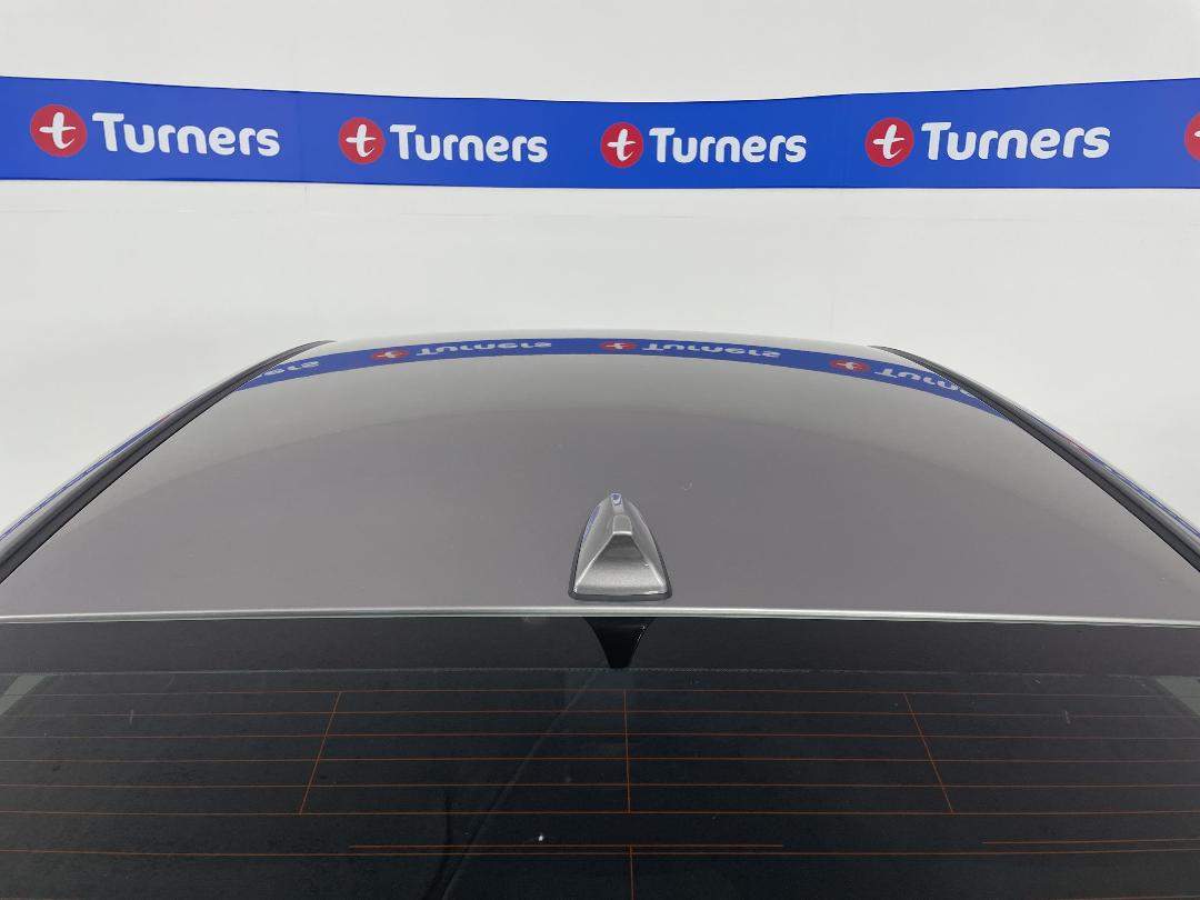 Photo '30' of Hyundai Elantra